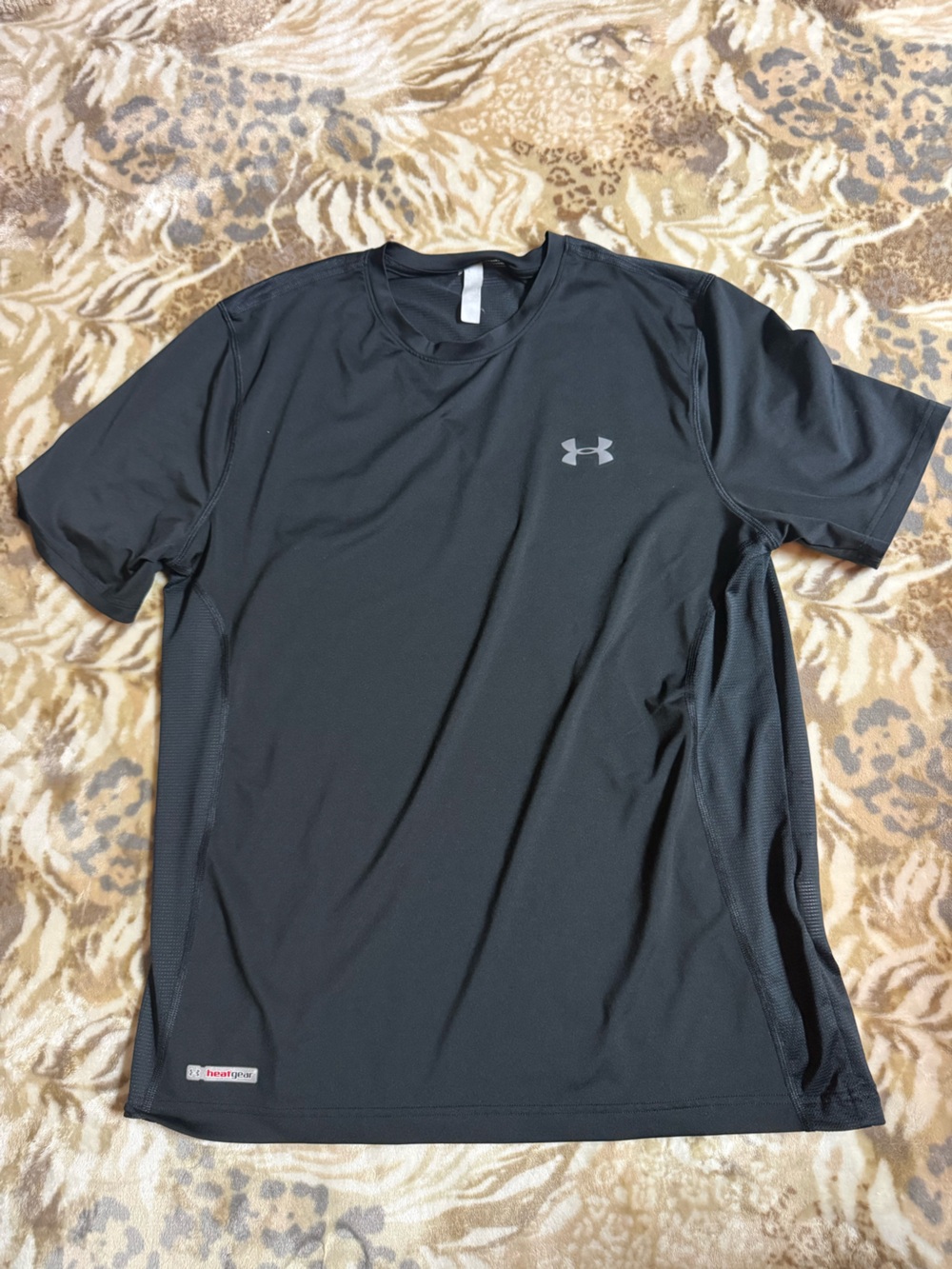 Under Armour black heat gear t-shirt #heatgear #performance